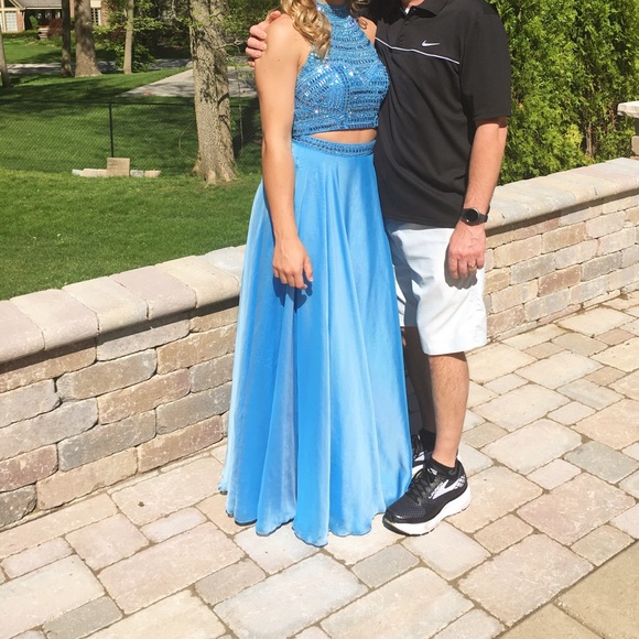 Prom Dress - Picture 3 of 3